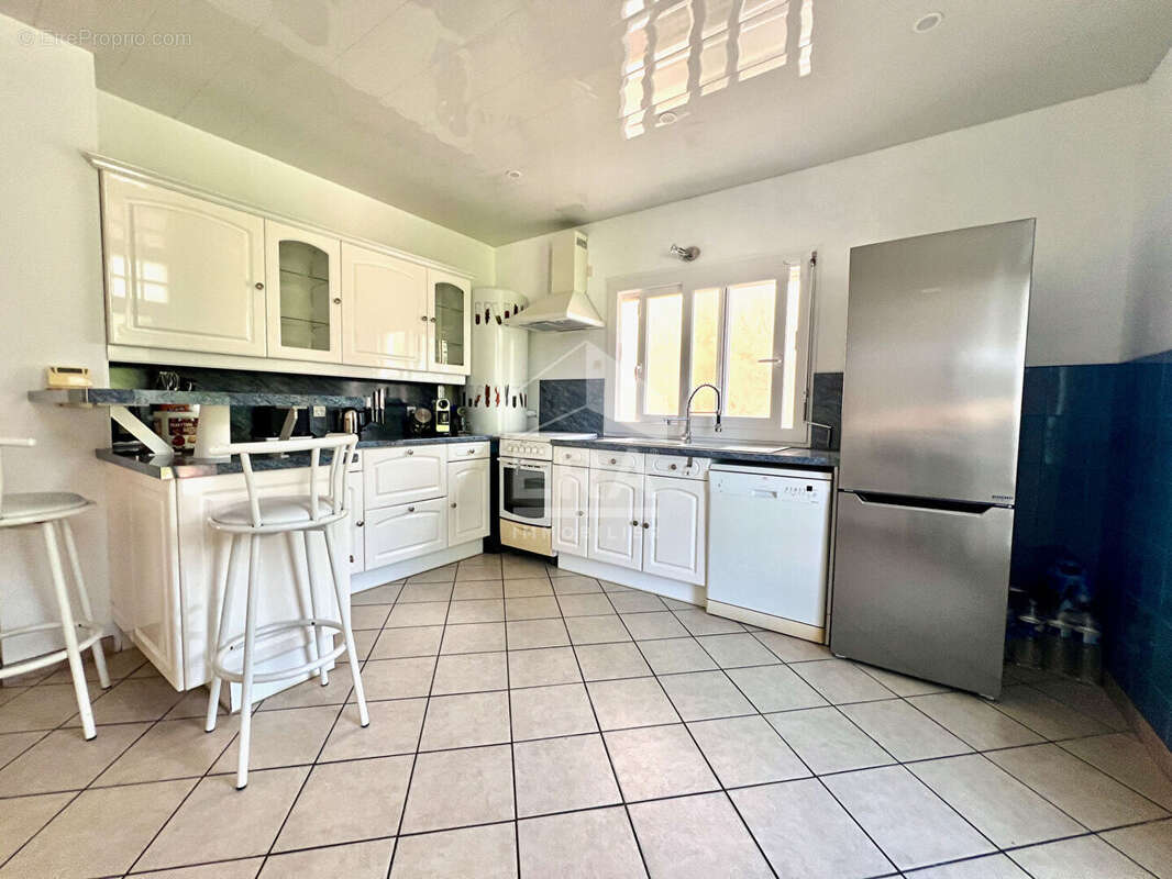 Maison à MONTEREAU-FAULT-YONNE