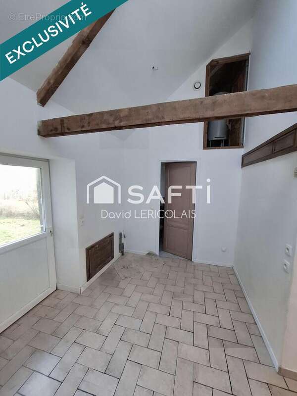 Photo 8 - Maison à DANGY