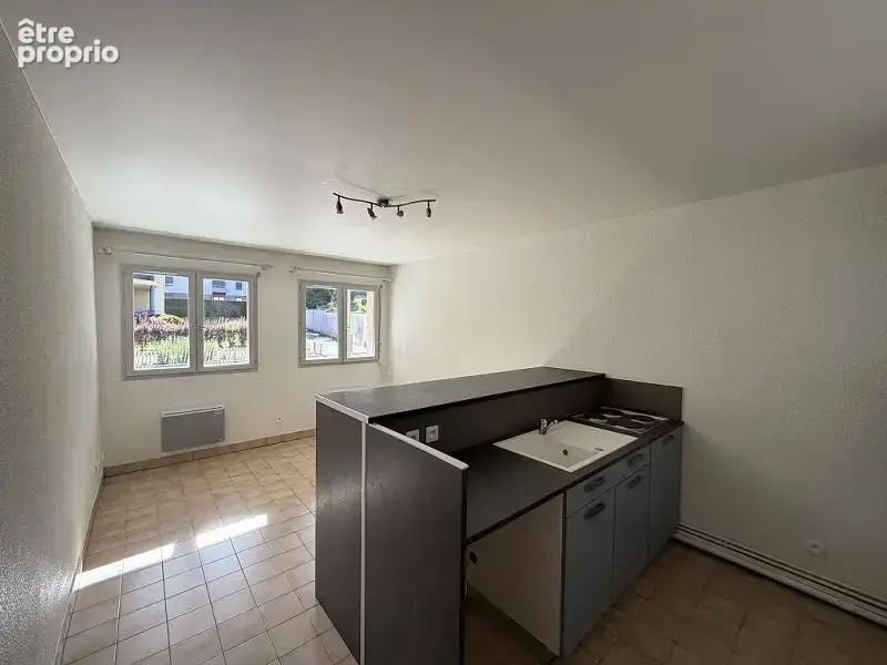 Appartement 2 pièces 36 m² à vendre à Montrond-Les-Bains (42210) - photo 1