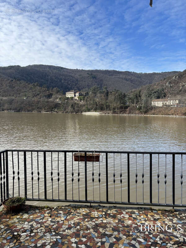 Appartement à SAINT-PAUL-EN-CORNILLON