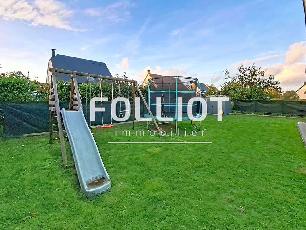 Maison à AMFREVILLE