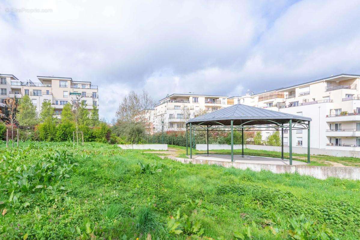 Appartement à CORBEIL-ESSONNES