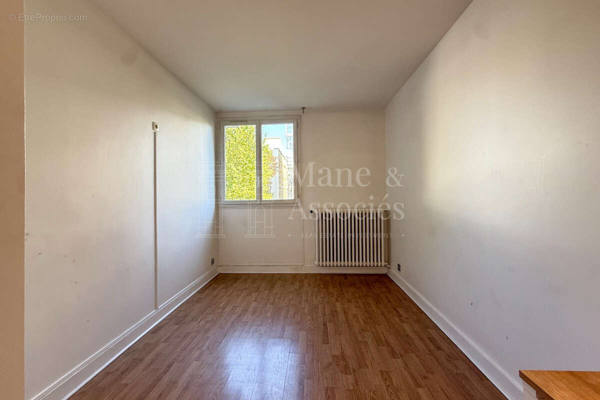 Appartement à NEUILLY-SUR-SEINE