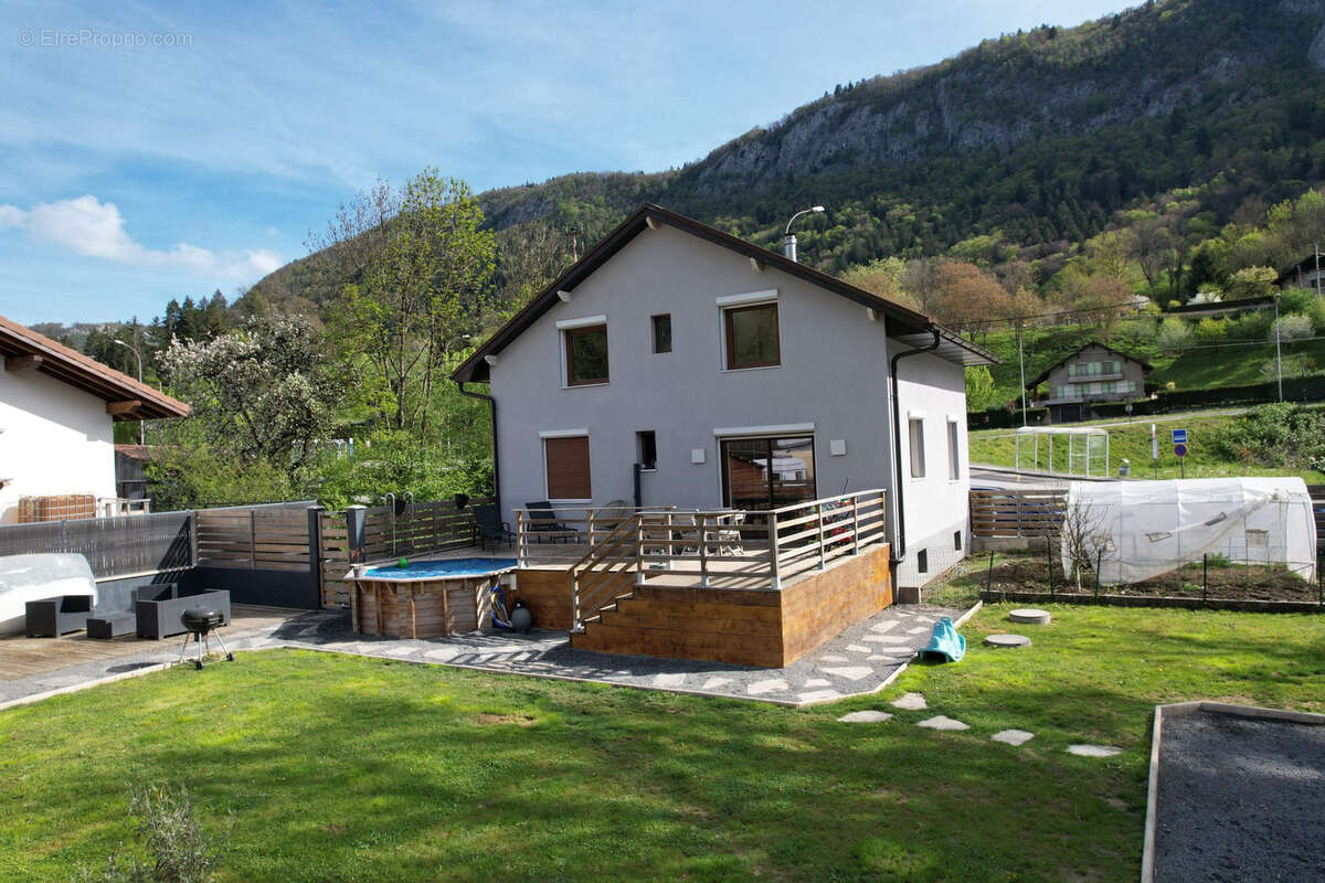 Maison à SAINT-JEOIRE