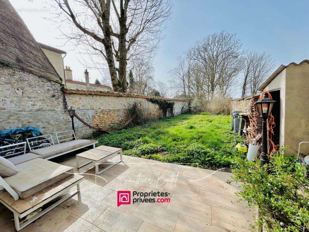 Maison à ROZAY-EN-BRIE