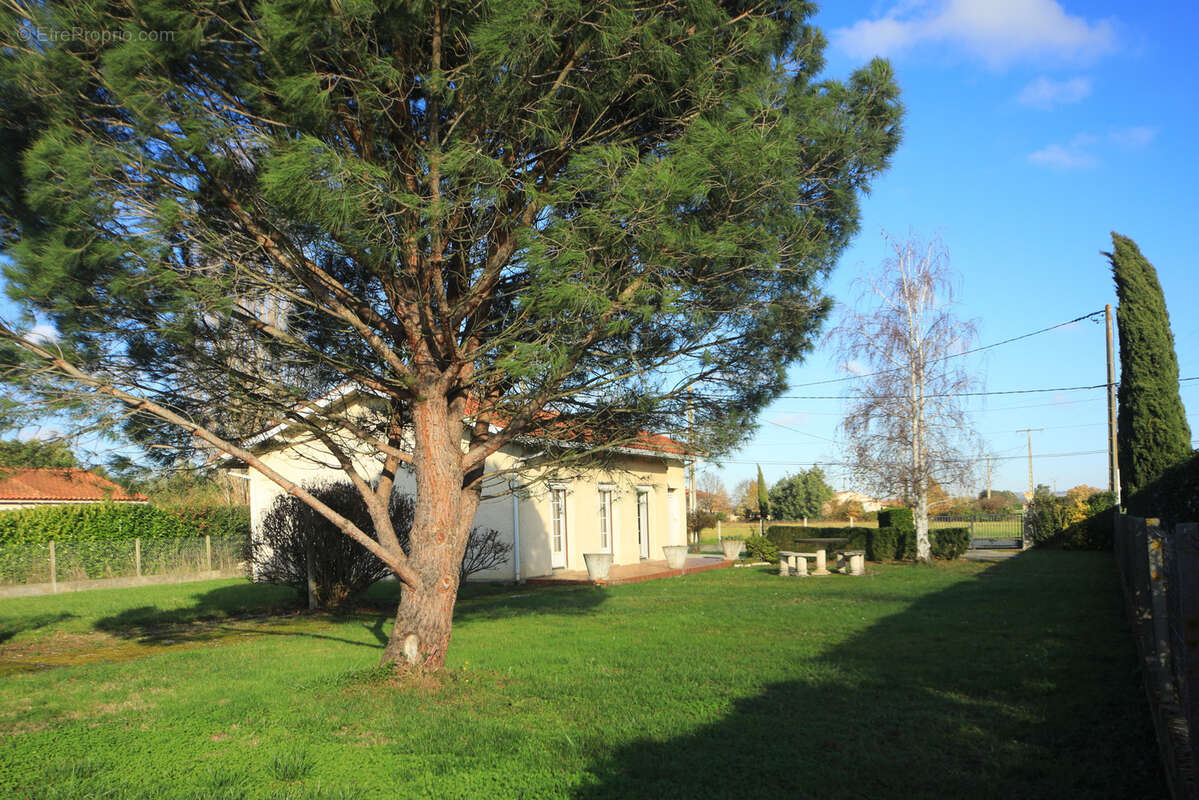 Maison à LAGARDELLE-SUR-LEZE