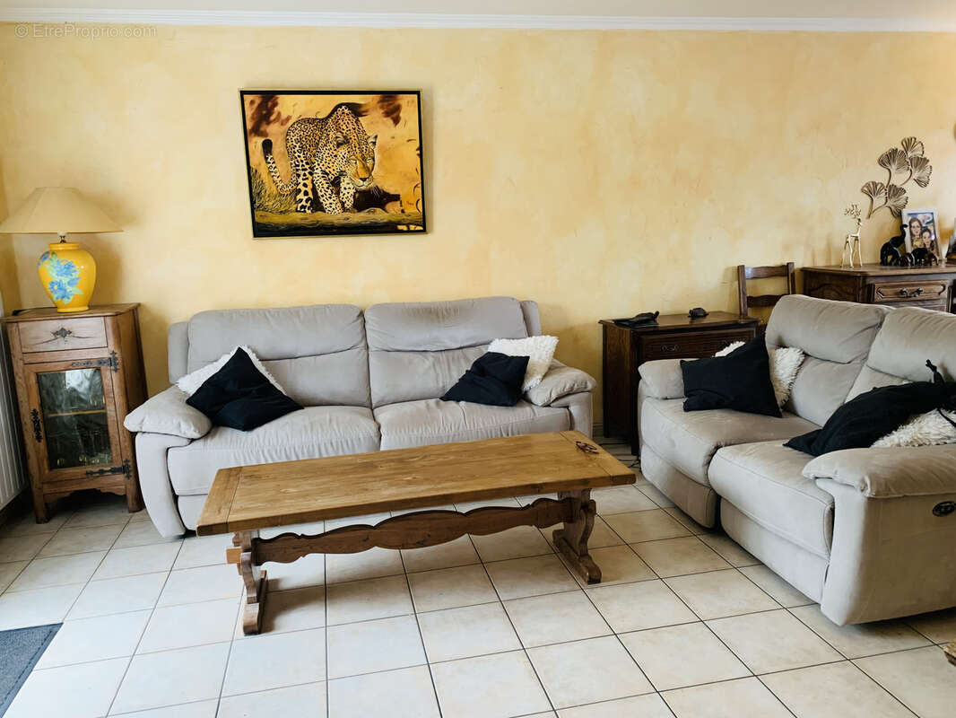 Maison à CHEROY