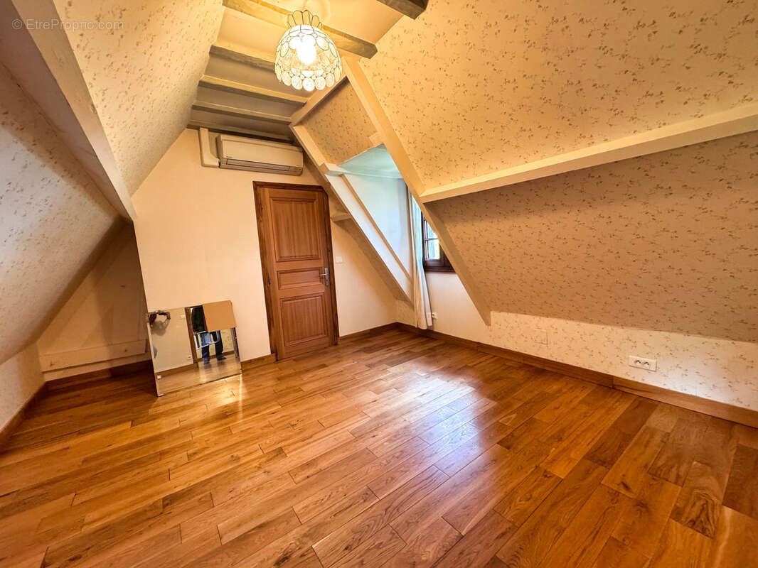 Maison à PONT-L&#039;EVEQUE