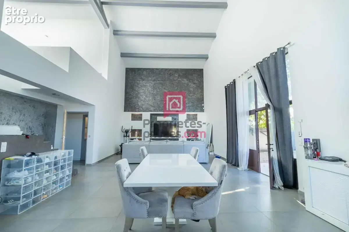 Villa avec piscine 4 chambres 240 m2, 1200m2 de terrain - photo 11