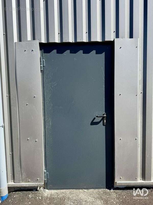 Photo 7 - Commerce à ORANGE