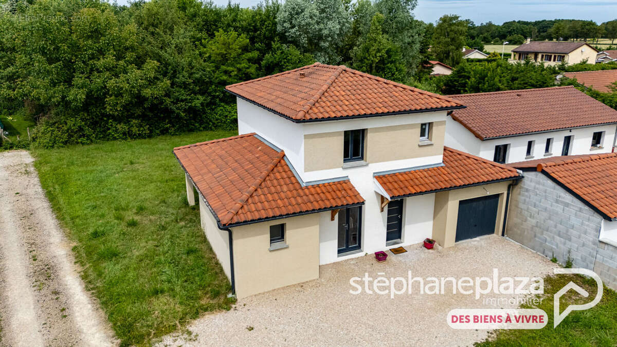 Maison de 2022, 102m² , 3 chambres et garage sur 623m² de terrain, hors lotissement - photo 9