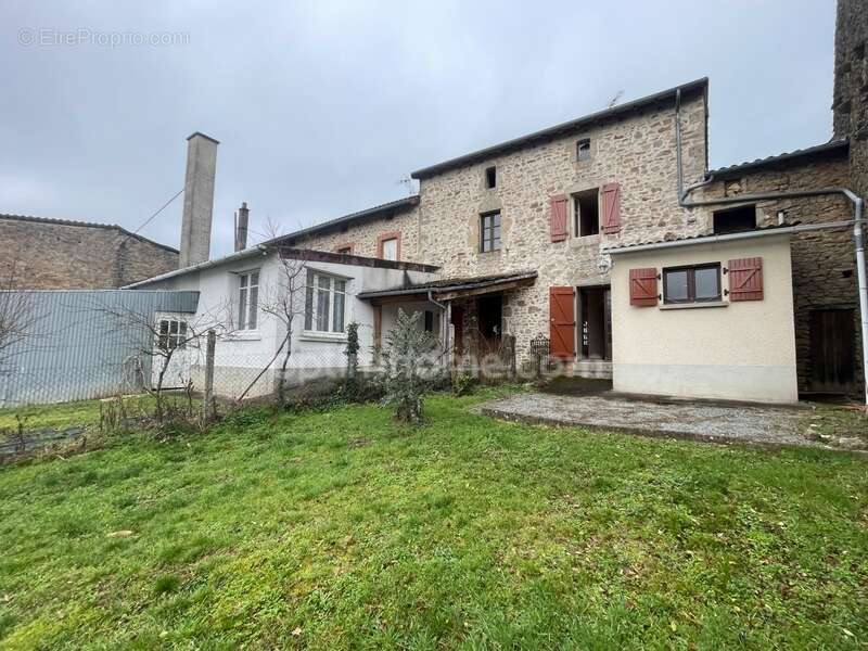 Maison à VILLEFAVARD