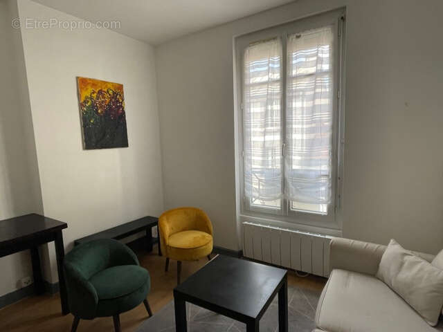Appartement à PARIS-14E