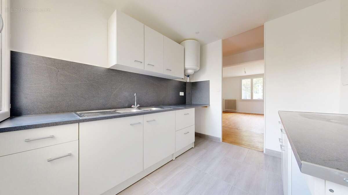 Appartement à LYON-8E