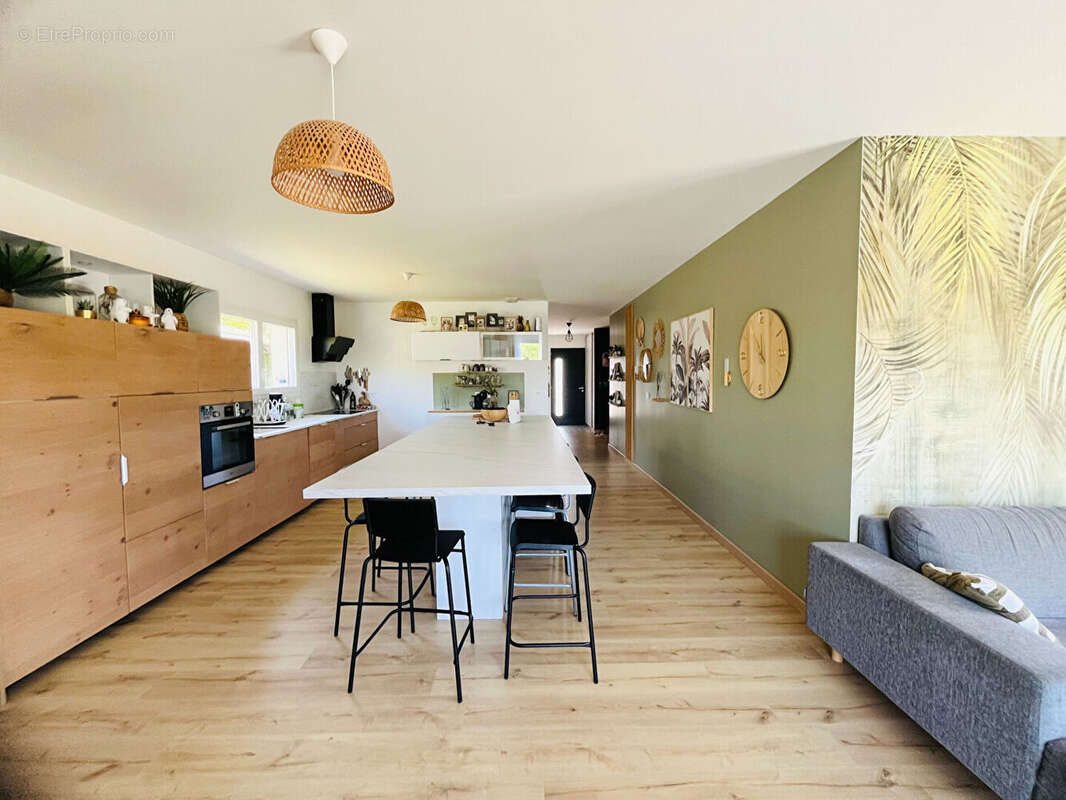 Villeneuve-sur-Lot, maison contemporaine de plain pied  (RT 2012) avec garage et jardin - photo 3