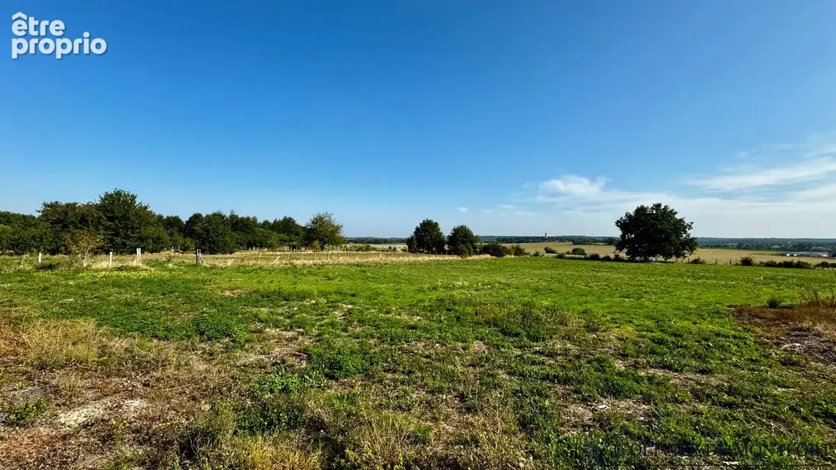 Maison de charme sur terrain de près de 2 hectares. - photo 4