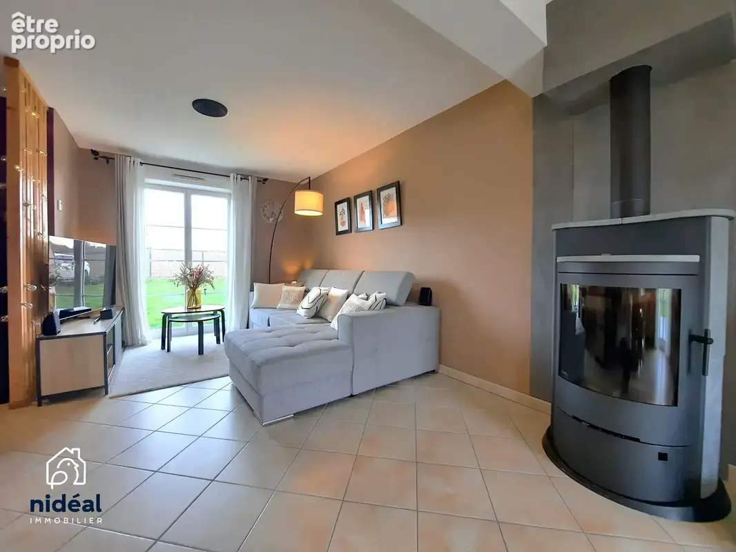Maison 5 pièces 133 m² à vendre à Voyenne (02250) - photo 4