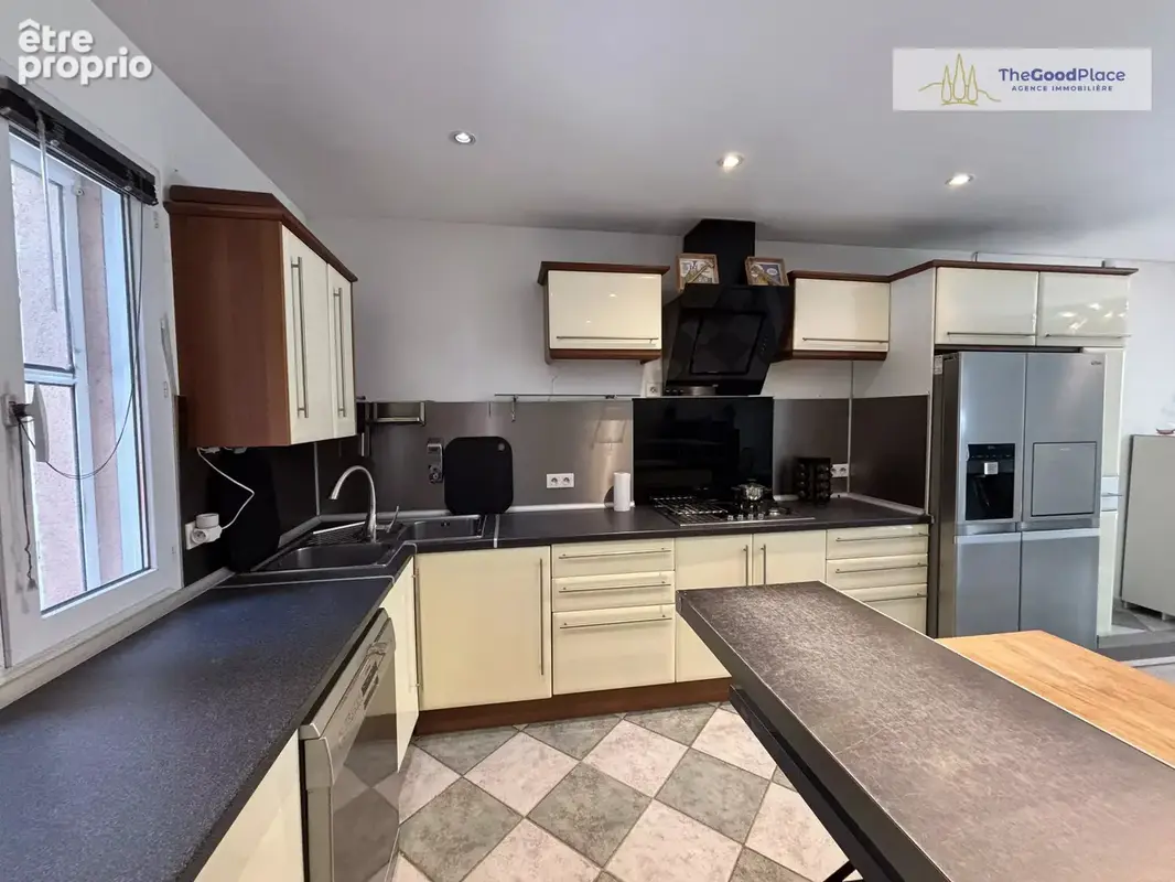 Photo Maison à Saint-Maximin-La-Sainte-Baume au prix de 429 000€