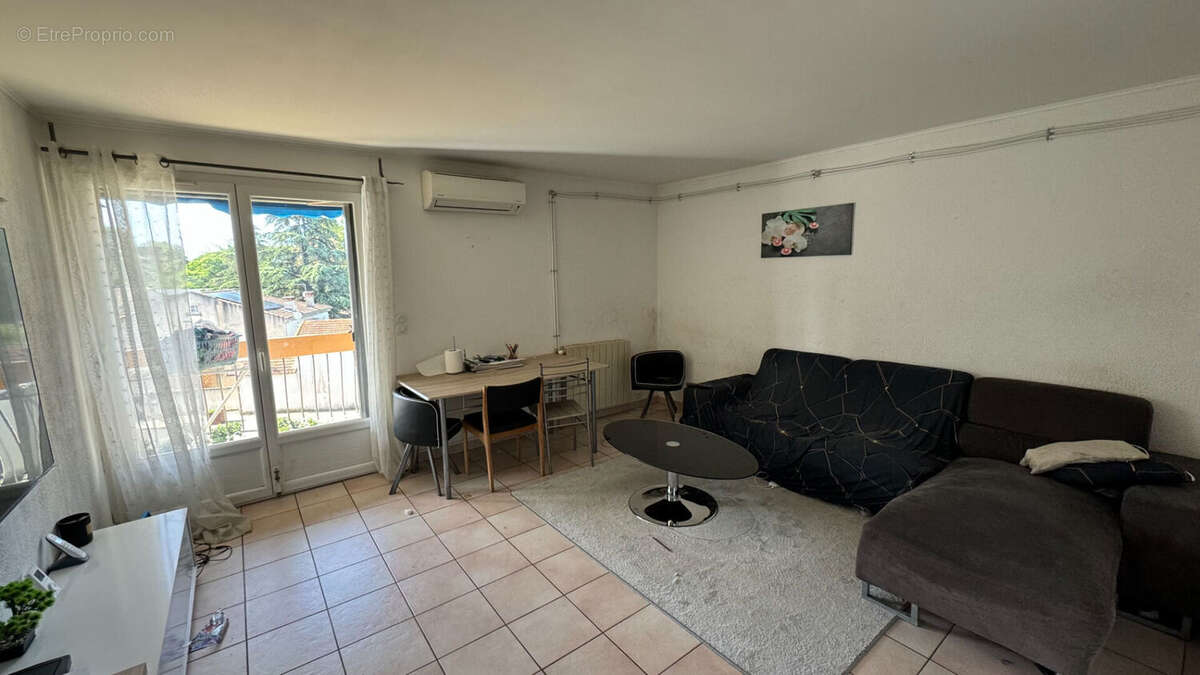 Appartement à SORGUES