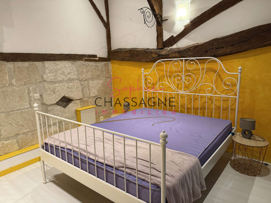 Maison à LA ROCHE-CHALAIS