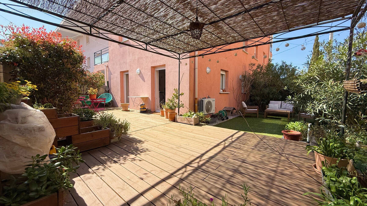 Appartement à SANARY-SUR-MER