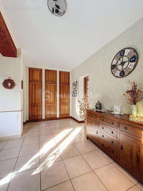 Maison à MONTLUEL