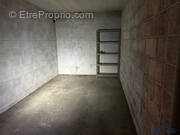 Parking à SAINT-MAUR-DES-FOSSES