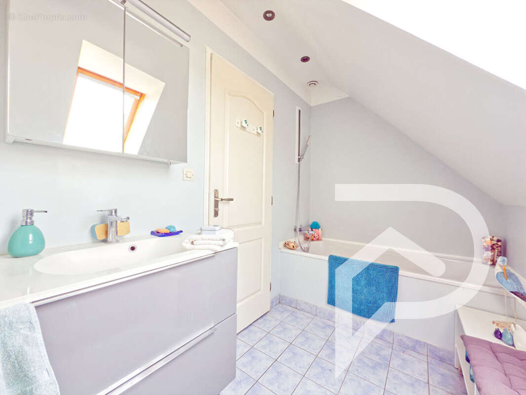 Maison à BEAUMONT-SUR-OISE