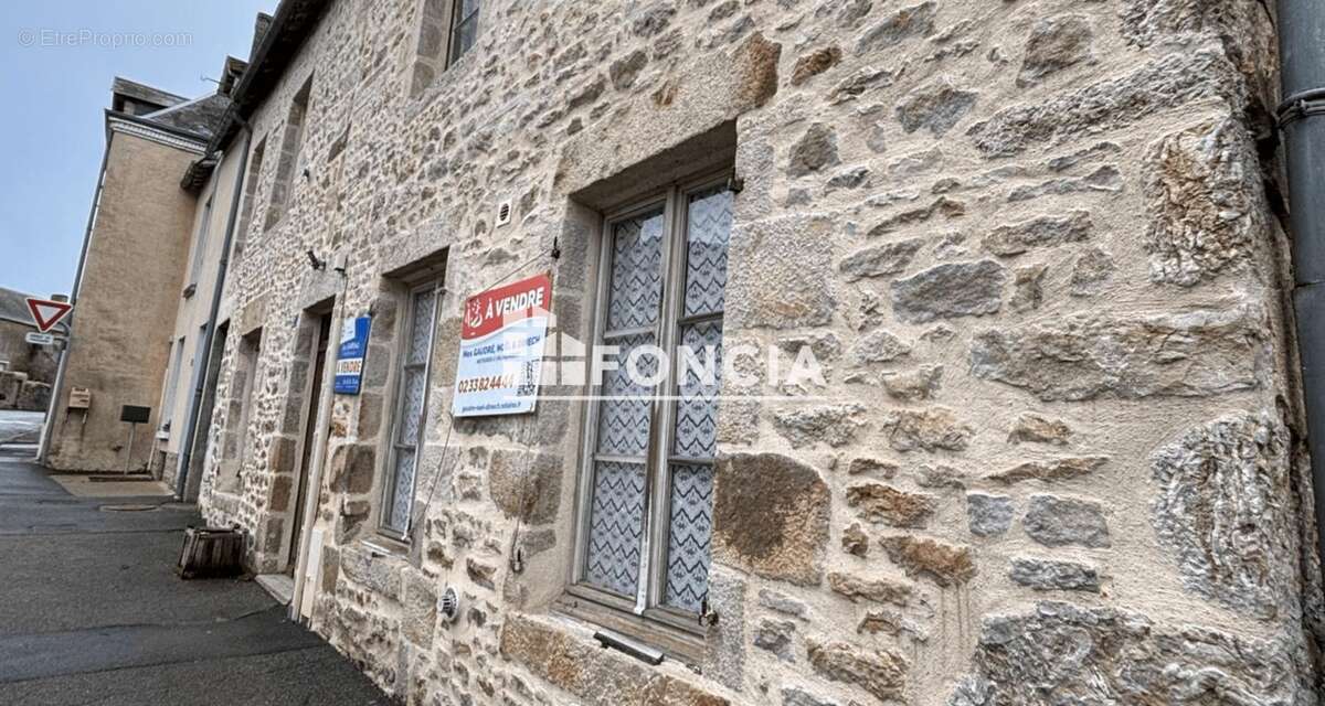 Maison à FYE
