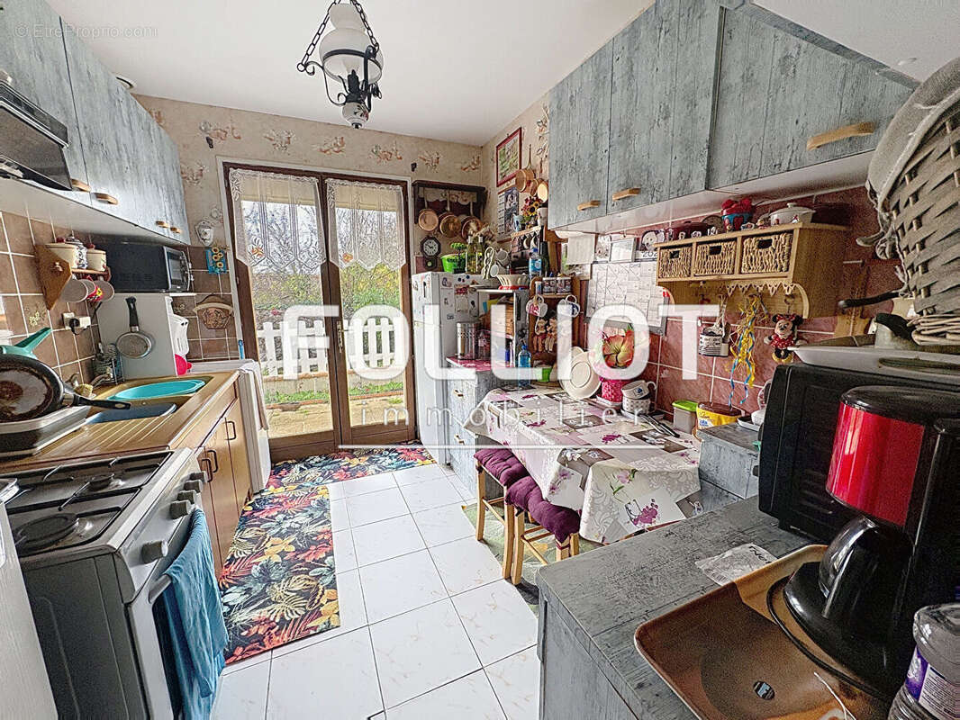 Maison à DONVILLE-LES-BAINS