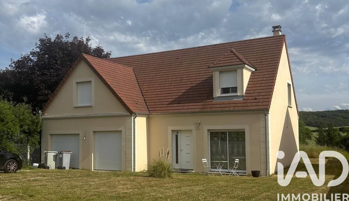 Photo 1 - Maison à NAILLY