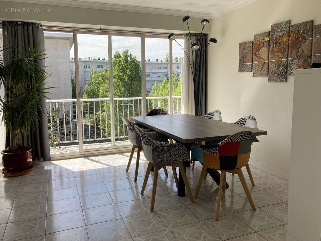 Photo 5 - Appartement à SARCELLES