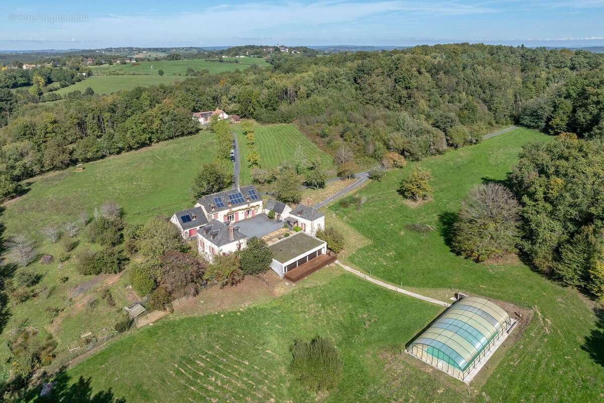 DJI202510081449540005D - Maison à CHATRES