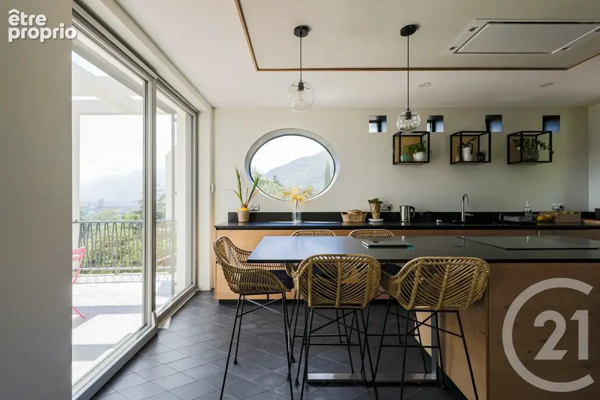 Maison 8 pièces 256 m² à vendre à Corenc (38700) - photo 5