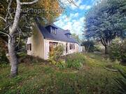 Maison à LA TRINITE-SURZUR