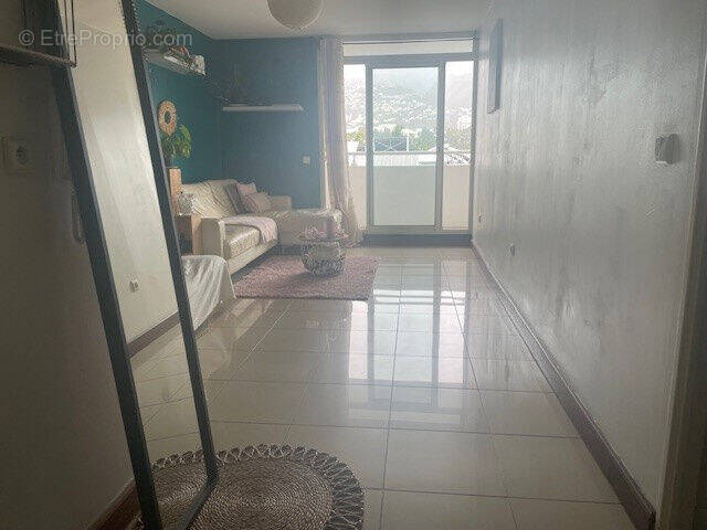 Photo 1 - Appartement à SAINT-DENIS