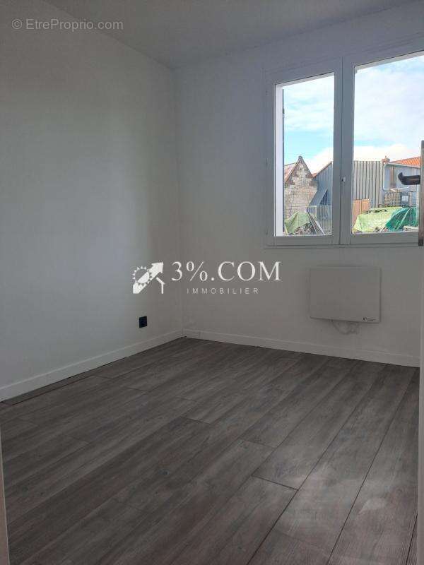 Maison à MONTENESCOURT