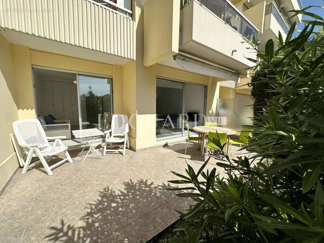 Appartement à ROQUEBRUNE-CAP-MARTIN