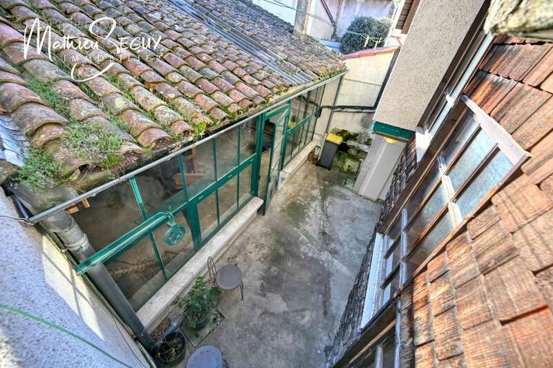 Ancienne maison du menuisier avec son atelier au coeur du village de Millery - photo 28