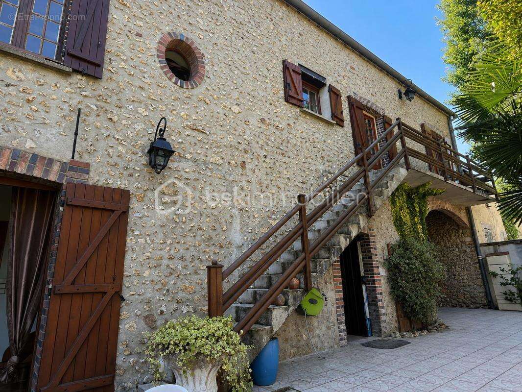 Maison atypique de 172 m² - photo 22