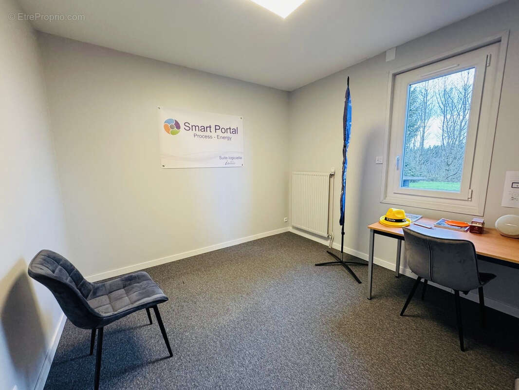 Commerce à SAINT-JUST-MALMONT