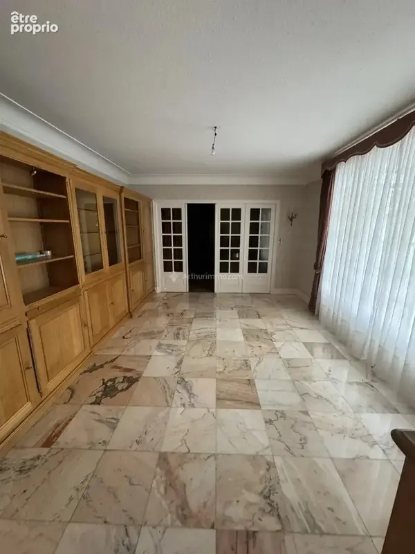 MANOIS – Grande maison de 242 m², 5 chambres, terrain arboré de 973 m² – DPE C - photo 14