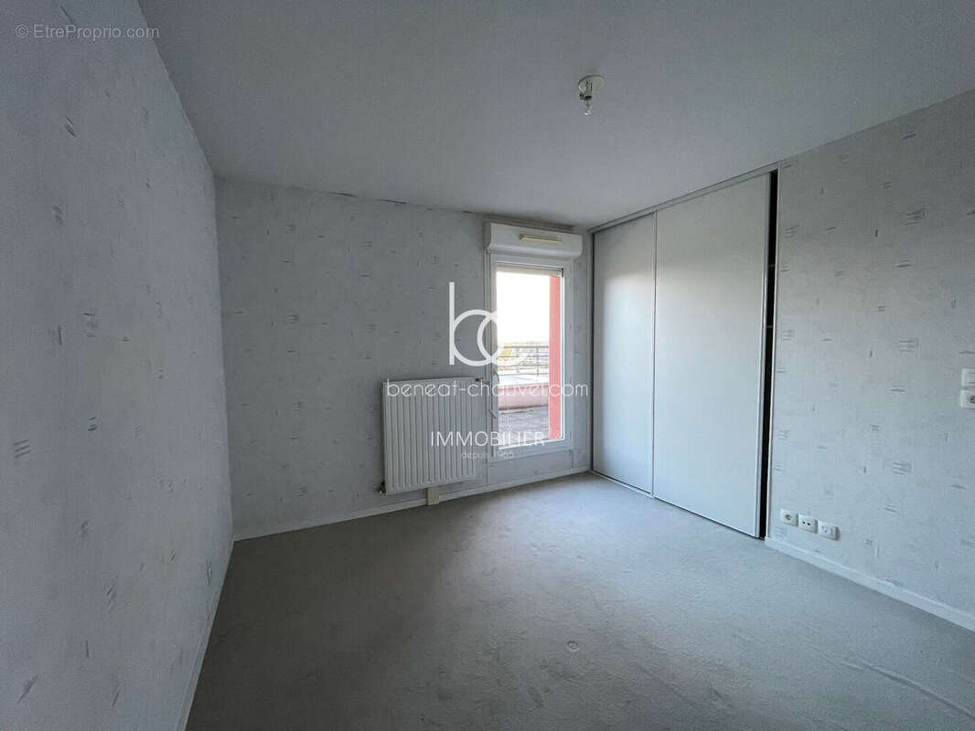 Appartement à SENE