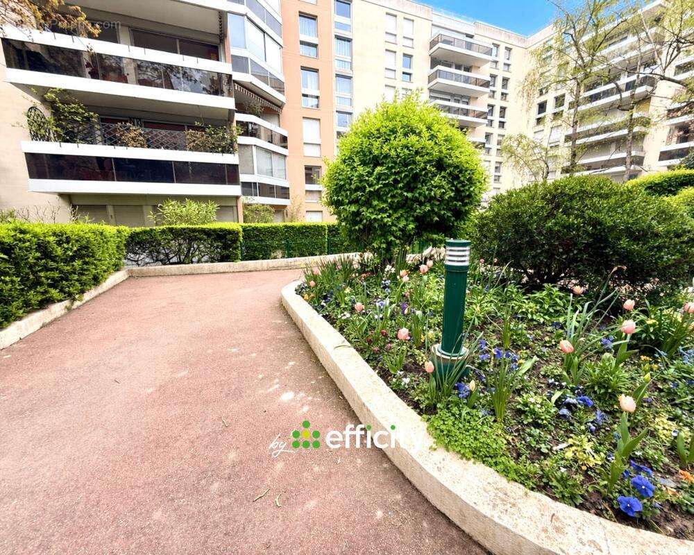 Appartement à LE CHESNAY