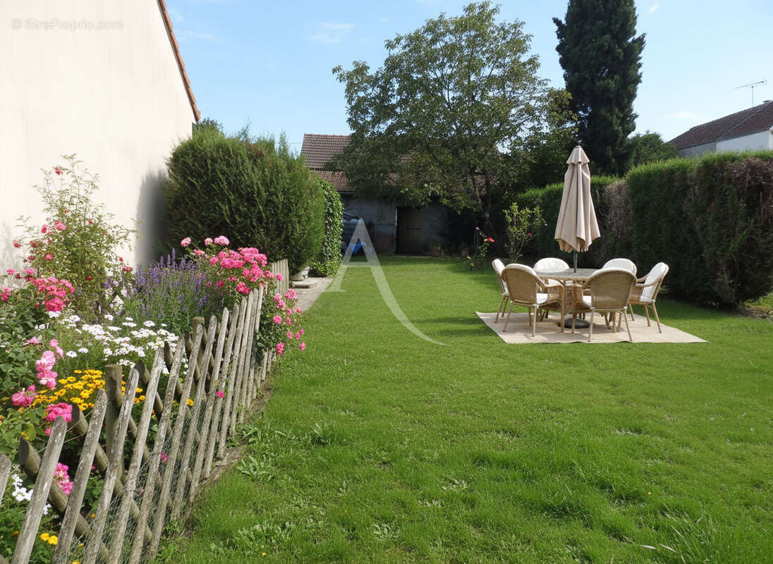 Maison à LAMOTTE-BEUVRON