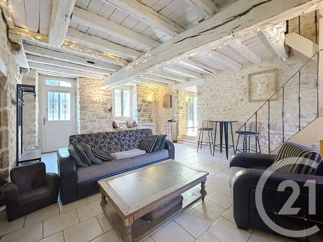 Maison à LOUAN-VILLEGRUIS-FONTAINE