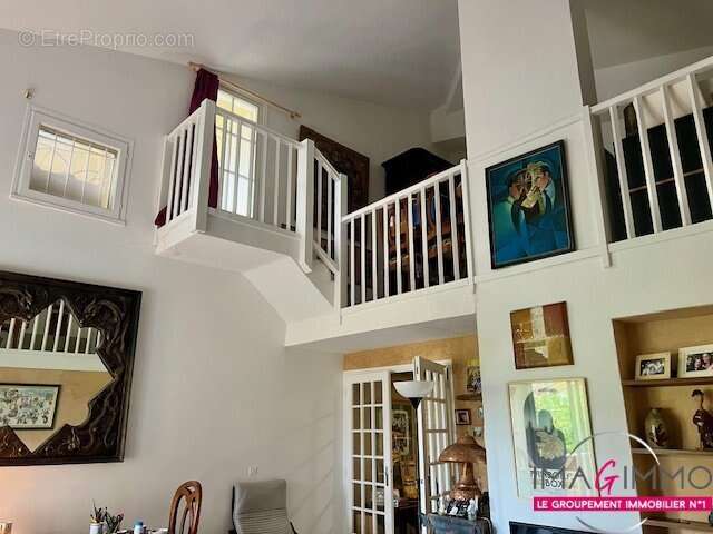 Appartement à GANGES