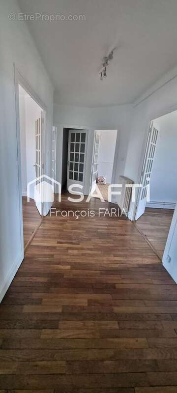 Photo 2 - Appartement à MONTCEAU-LES-MINES