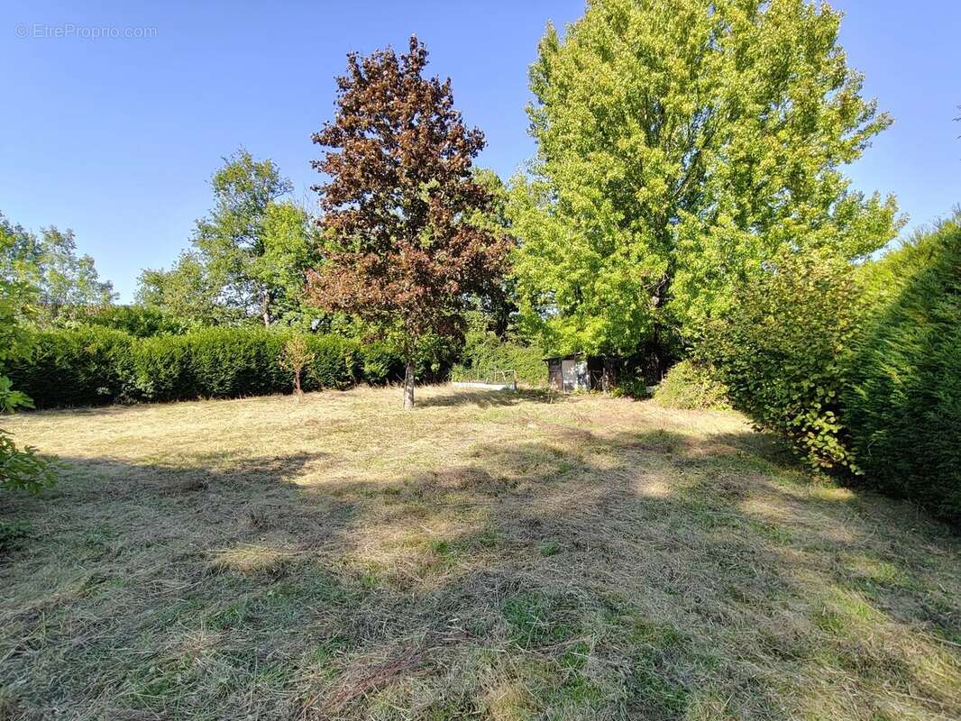 Maison à PIEGUT-PLUVIERS