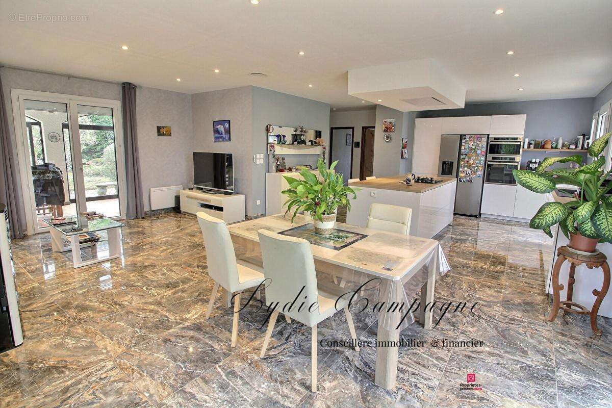 Maison à MONTBRUN-DES-CORBIERES